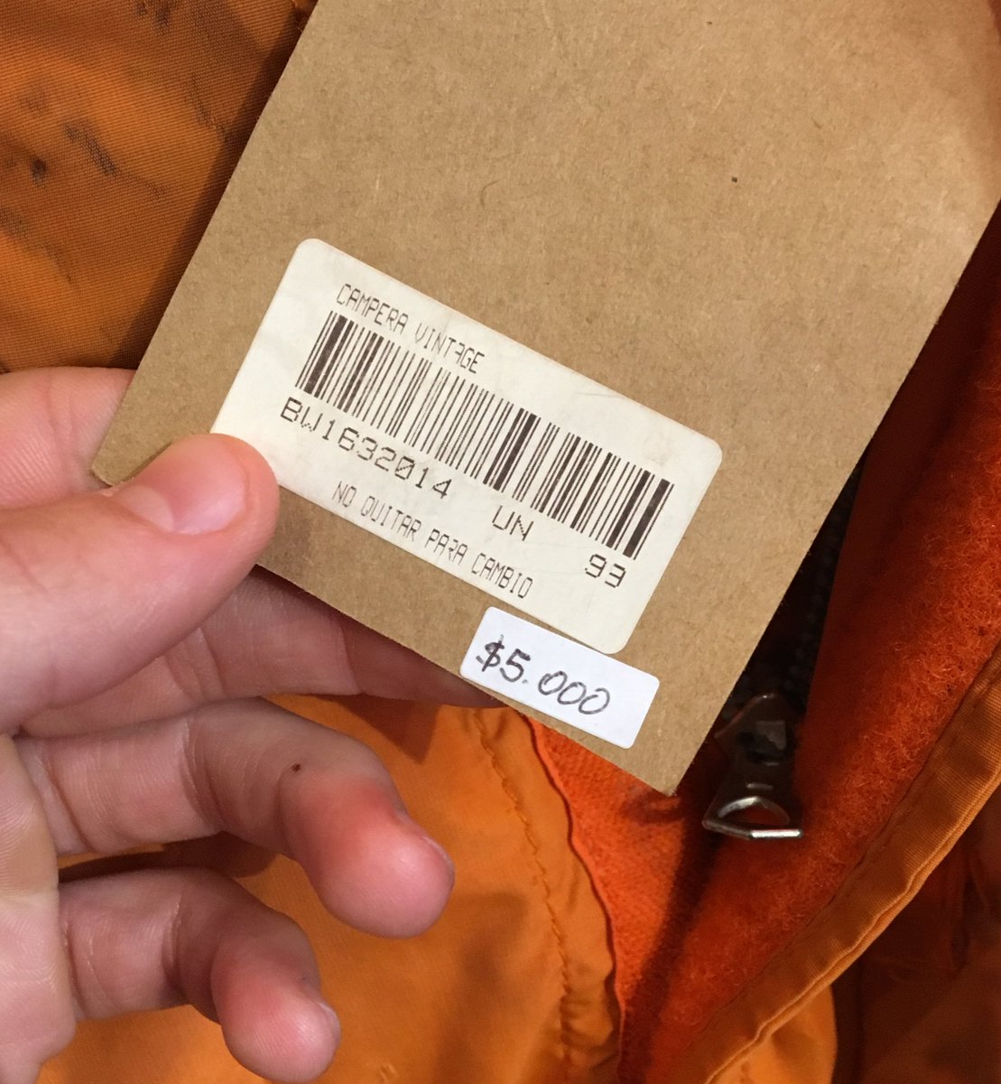 LeaKLusa's tweet photo. Te la compras? https://t.co/1RtSAPmGs5