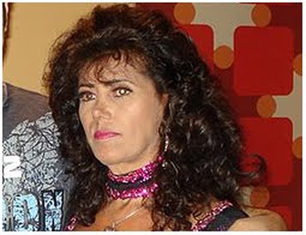 Resenhando's tweet photo. .: O mistério de dançarina Zulu, do "Clube do Bolinha" que nunca sorriu
Leia a coluna completa neste link: <https://t.co/gn8T6P14dO>
#dançarinaZulu #ClubedBolinha #bolete #anos80 #anos90 #televisão #DomigoShow #RecordTV #DOM14 #colunaDOM #colunasocial #Resenhando #cultura #arte https://t.co/dOFPZ0xwqS