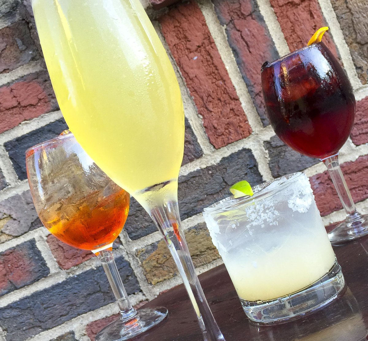 DADDYONYC's tweet image. Prep for a manic Monday by playing with us during Saturday Sunday Fun Day from 12pm-5pm. #Daddyonyc #PlaydaySaturday #SundayFunday #mimosa