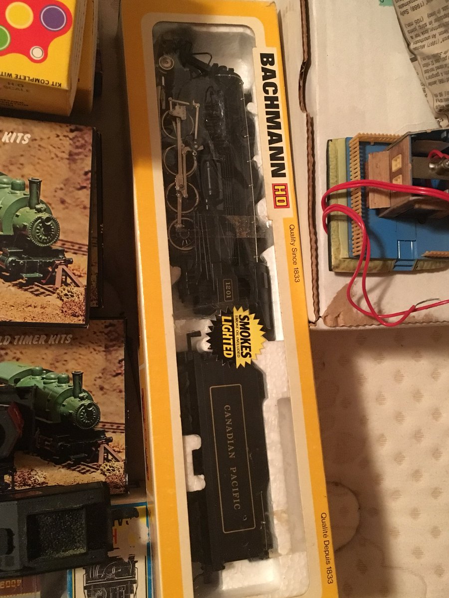 NSouder's tweet photo. @garyvee you know any model train collectors, looking to sell. 
Lionel HO post war I believe https://t.co/7JkL5IYNe7