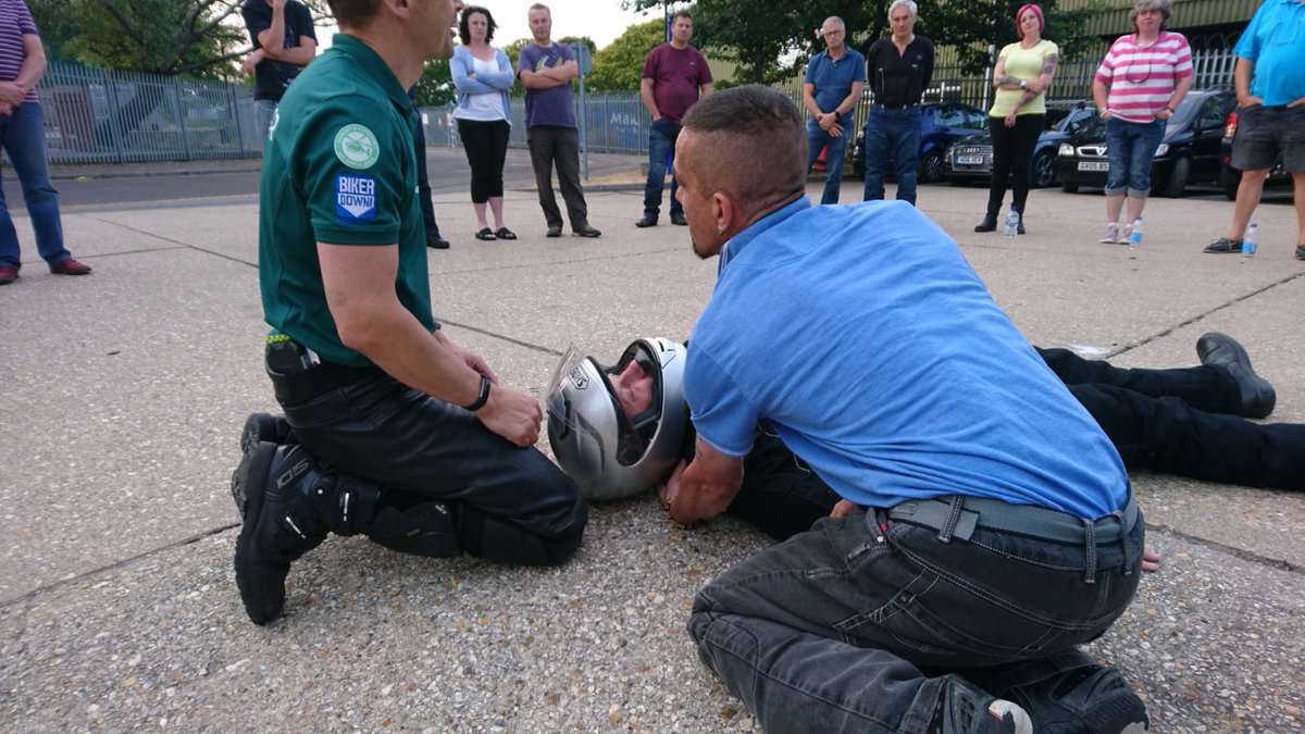 DorsetTraumaDoc's tweet photo. The last remaining FREE @BikerDownDorset places for 2018 are going fast. Book your place on 28th November here before it's too late! https://t.co/e5YVFfU2YK https://t.co/vVaXaM15x9