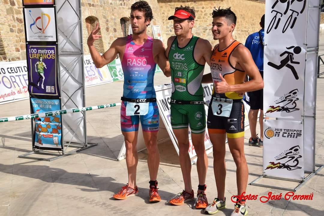 camilopuertas's tweet photo. CAMPEÓN de Andalucía de Acuatlon 🏃♂️🏊🏻♂️🏃♂️
Cerrando la primera parte de la temporada de la mejor manera posible ✌️
Enhorabuena a @nicopf_321 e @IreneeCabrera por sus bronces absolutos 👏
📸 @roberto_gilarte
#TeamDEZA #INASOR #TopolinoPizzeria #JoinUpZone3 https://t.co/9ZsrFt2l1H