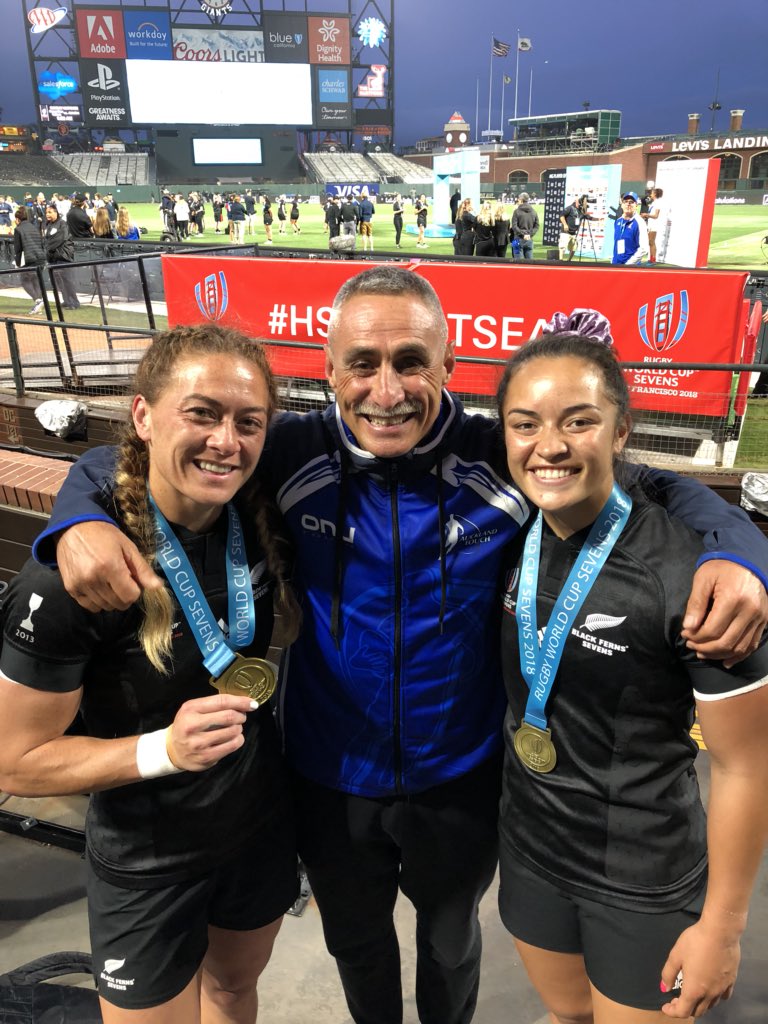 SportCoach5's tweet photo. Great watching these champions perform #proudas #NZ7s #galaxygirls https://t.co/pKDMzo0dzn