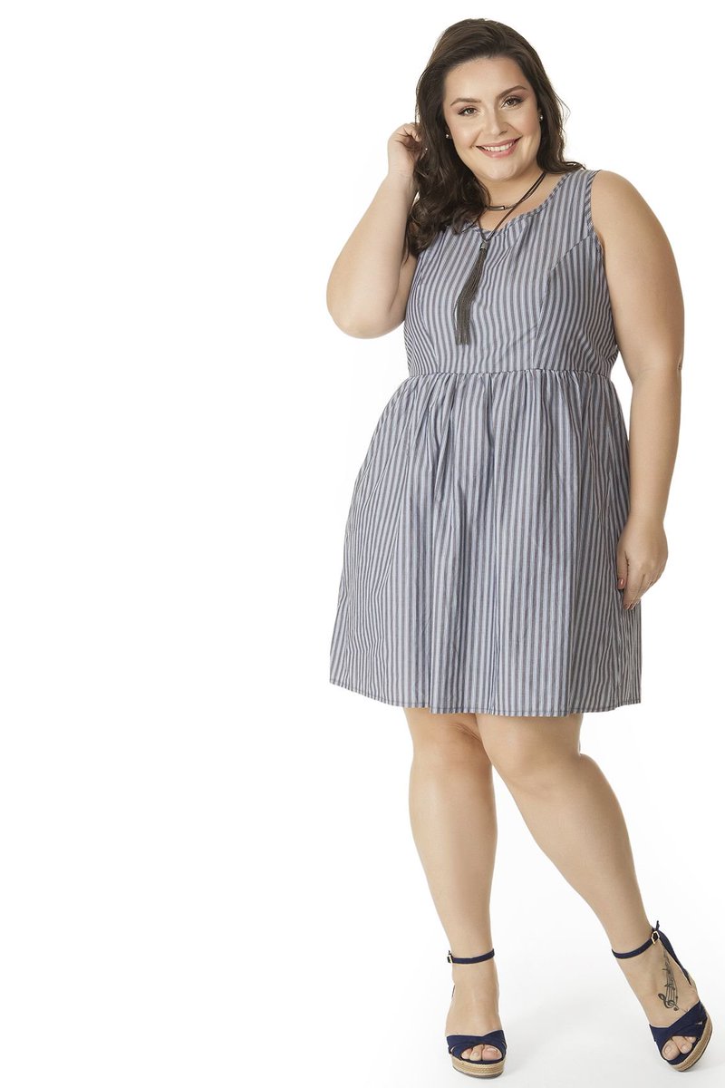BelinePlusSize's tweet photo. Vestido Tricoline Listrado Azul é leve e confortável, perfeito para as atividades do dia a dia. Roupas Plus Size é na Beline. Confira em: https://t.co/3weldBdONi :)
#modaplussize #eusouplus #meuestiloplussize #beline #roupasplussize #roupasfemininas #modafeminina #plussize #look https://t.co/sO7mnN6Yom