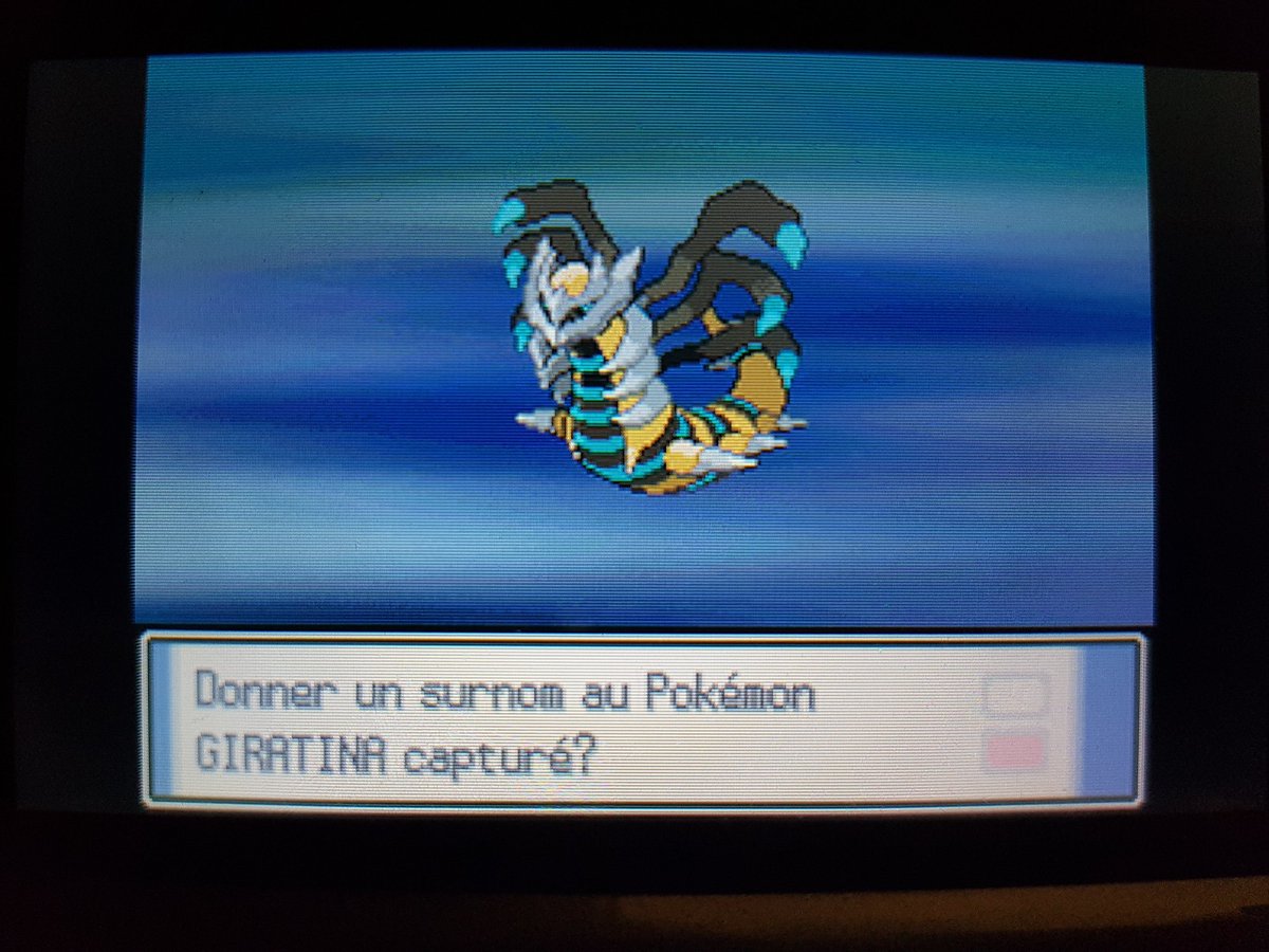 electra_game's tweet photo. "Maître du Monde Distorsion"
🌟Giratina shiny🌟 en 5004 reset sur Platine. Capture tendu j'avais pas prévu de le shasser du coup je n'avais que 17 hyperball et après les avoir toute utilisé pas le choix je l'ai  eu à la masterball. 
#pokemonshiny #shinyhunting #giratinaplatine https://t.co/wsTKo5PIx9