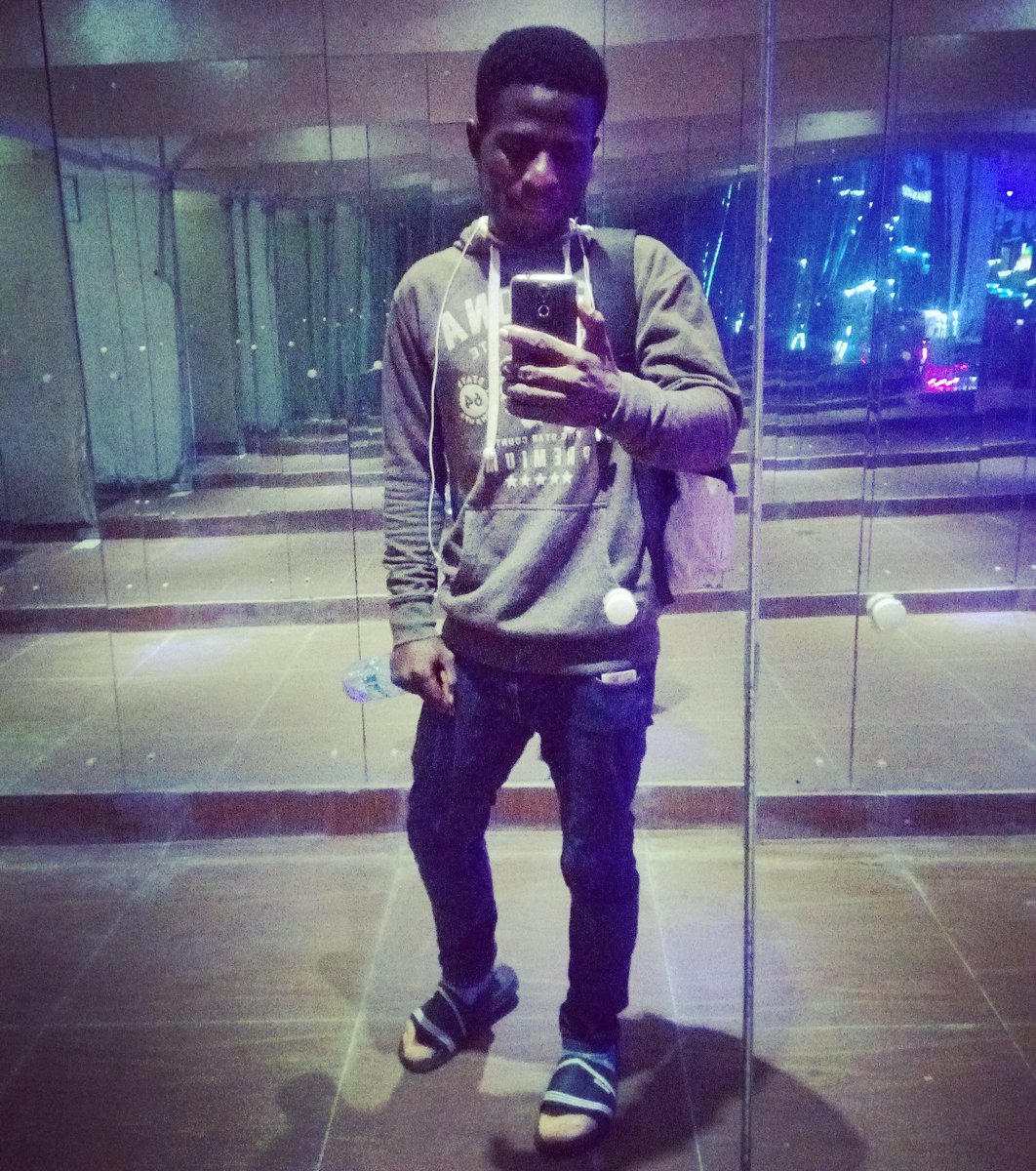 _necessitydj's tweet photo. Nothing worth accomplishing is easy. A good way to let the world see u are doing great is when you never quit or fear

#truth #fearlessdjs #nightpost #night #courage #motivation #extraordinary #DjTwerkXz #ANTICIPATE #dj #worlddj #tourdj #tour #naijaconnect #djs #hashtag #colorful https://t.co/JPj7VFLsMU