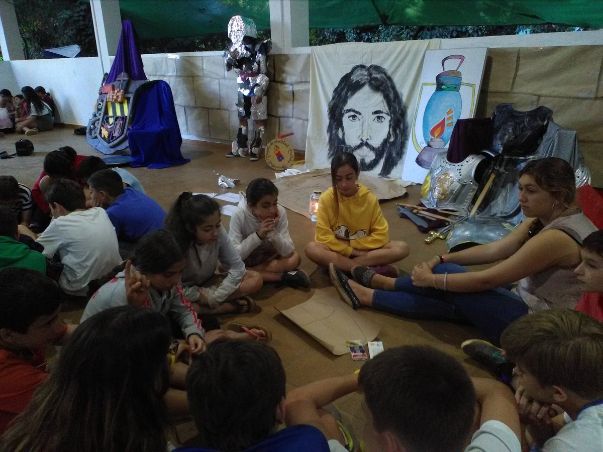 Celebración del perdón en Fuenteheridos. ¿Qué cosas hemos hecho en el campamento o fuera de él, hacen que se oxide nuestra armadura de caballero?