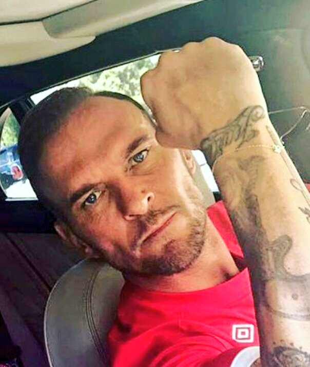CathCubbs's tweet photo. Time for my bed,  so I'll leave you all with a picture of the main man @mattgoss and another gentle reminder to keep promoting #RedFlares to all the radio stations ❤ https://t.co/RVcwgEIVxL