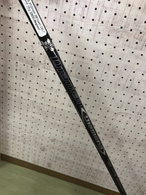hi84252's tweet photo. クラフトマンさんからキラーパスを貰った。試打クラブ3本。とにかく、小顔(385cc)。カチャカチャしてないネック回りは逆に新鮮。シャフトは垂涎モノ。さて、打感は‥‥打ってみてのお楽しみ。
#RODDIO
#compactdriver
#diamanadf
#speederevolution4
#クラブMOIマッチング https://t.co/9r3WsUetnU
