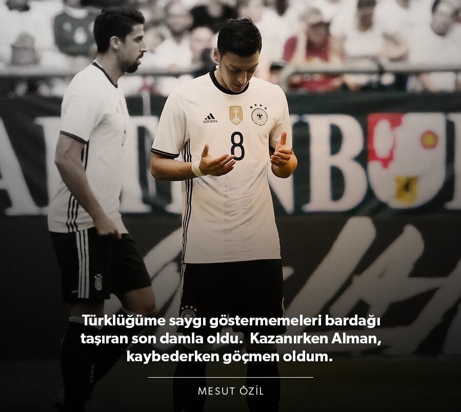 Serhatyldrm35's tweet photo. @MesutOzil1088 gibi bir Dünya yıldızana yapılan Nazizm kokan bu faşist tavır; İnşallah bundan sonra ki Milli takım seçimlerinde genç gurbetçi kardeşlerimize bir ders olur ... #MesutOzil #FascistGermany https://t.co/9PYocGthWE