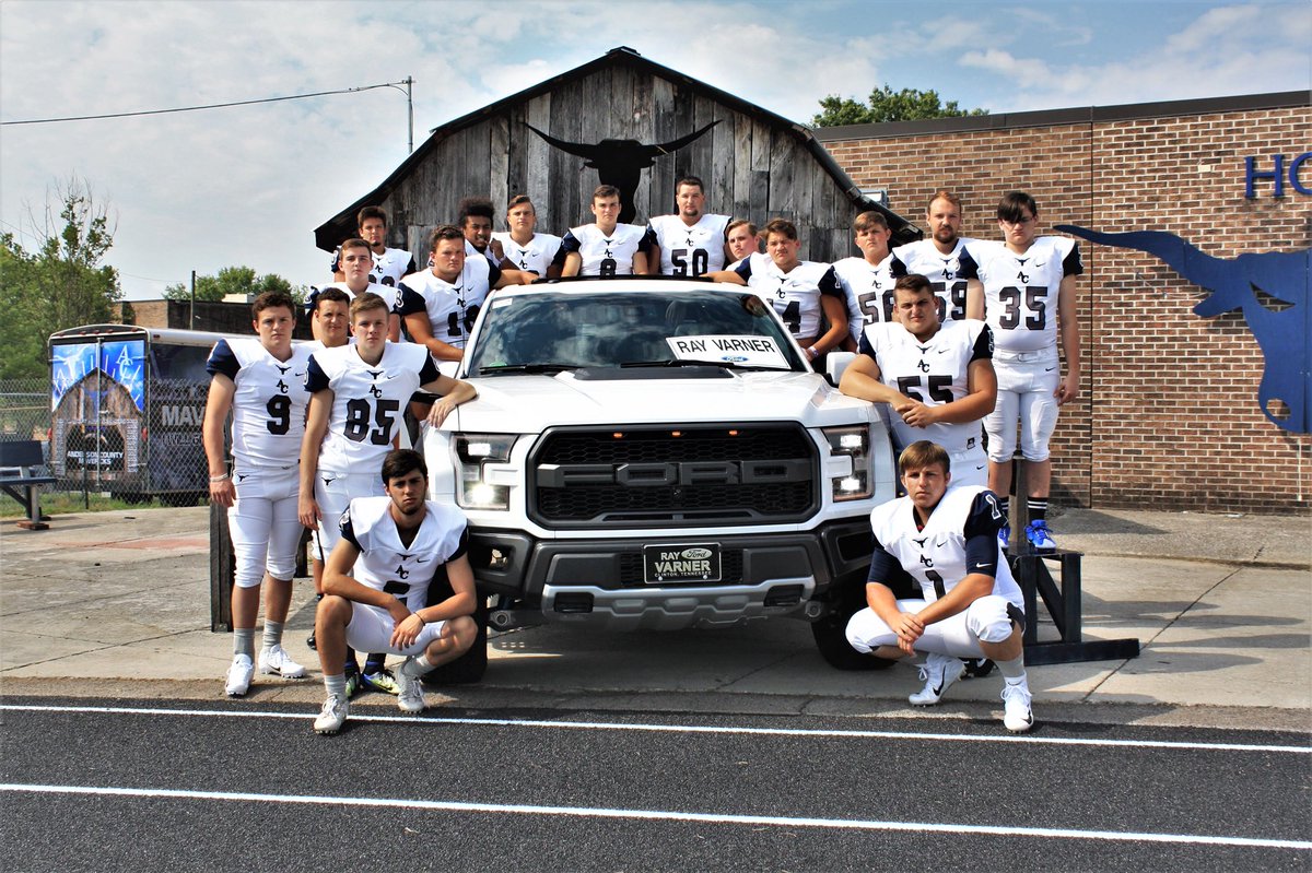 MaverickAD1's tweet photo. @rvarnerford Thanks @rvarnerford for the Raptor on picture day.  #HookEm https://t.co/lSdDaMy7zZ