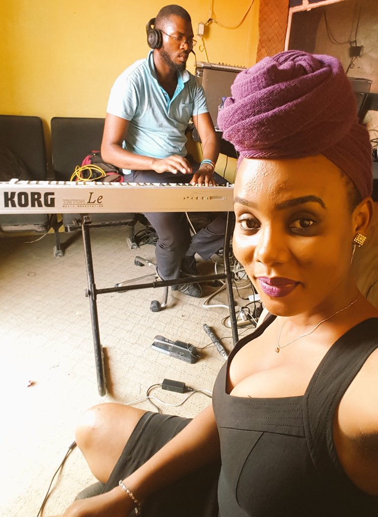 kathie_music's tweet photo. #studio_session https://t.co/E5rOBsJQRL