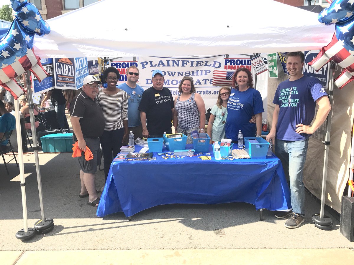 LaurenUnderwood's tweet photo. Stopped by the Plainfield Festival today to join my friends, Plainfield Township Democrats! Thanks for having my back and when I’m in Congress, I’ll have yours! #CantStopWontStop #IL14 https://t.co/OiY6fXq1eW