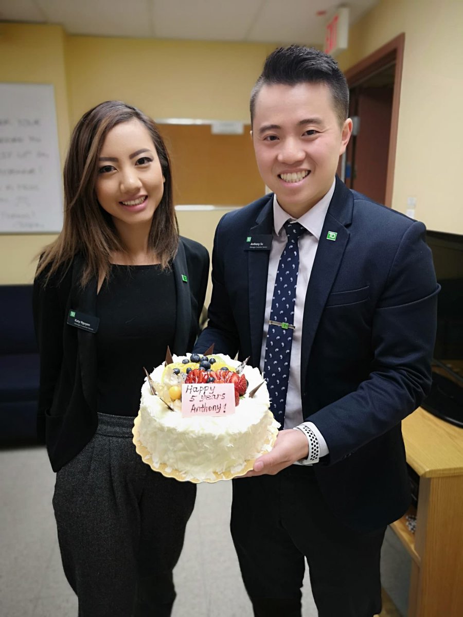 Thank you #TDCanadaTrust for 5 amazing years! Very grateful to be celebrating my anniversary with Oakridge Family #34 <a href="/604katyn/">Katy Nguyen</a> <a href="/susansmleong/">Susan</a> <a href="/agnes_pun/">Agnes Pun</a> <a href="/RicciCheung_TD/">Ricci Cheung</a>