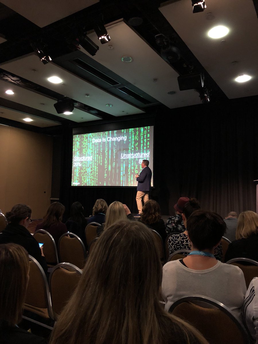 DaveGazz's tweet photo. “Data is sexy!” preaches @jasonaverbook. Hard to refute that and a room full of delegates chanting it is reinforcing. #HRTechFest @Leapgen @AlightSolutions https://t.co/lxyns3PNJu