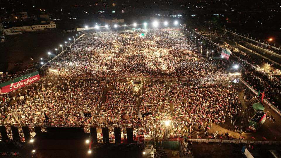 iamhamzaabbasi's tweet photo. #وزیر_اعظم_کراچی_سے Wow... Look at all these Establishment and ISI agents in Karachi https://t.co/d0KHDMU3WW