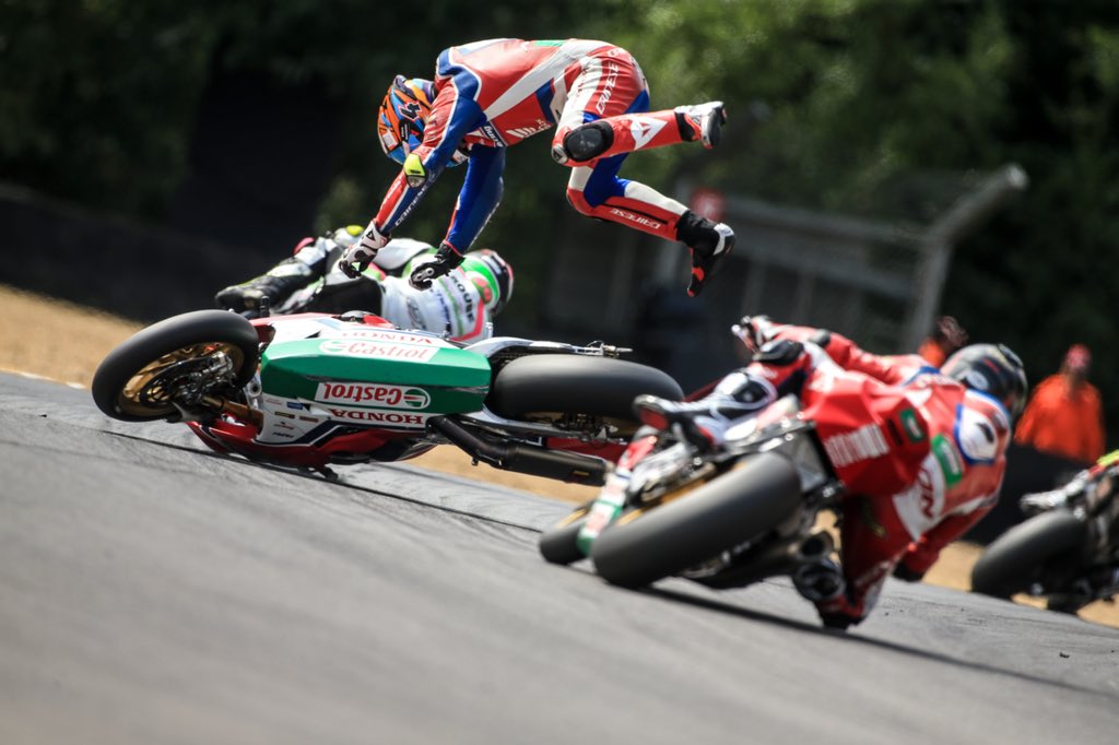 danlinfoot's tweet photo. Really sorry to say that I’ve suffered another injury in a crash on Sunday at Brands Hatch. This time my left wrist. I’ll be getting it evaluated &amp; start rehab ASAP. It was a big one. Sorry team/sponsors. 📷 @Racelineimages https://t.co/dxtRWT2sFG