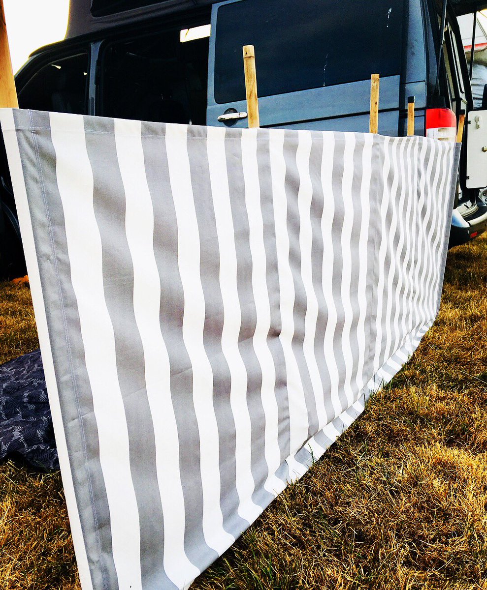 Plump_Design's tweet image. Camping in style with a handmade Plump windbreaker! Strong canvas tested in the Dorset countryside! On the beach or in a field, your choice!