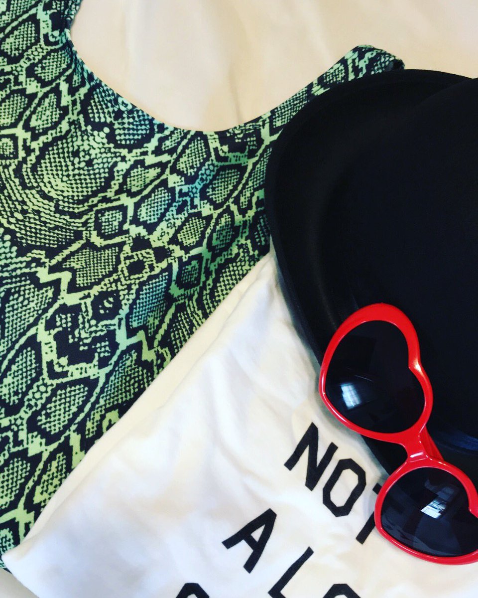 brieemarien's tweet photo. Outfits are piecing together nicely. Almost #reptour ready for Gillette Night 3. @taylornation13 @taylorswift13 #taylorswift #taylornation #repTourGillette #repTourFoxborough #ReputationStadiumTour #reputationtourgillette https://t.co/xFMiY1KJX6