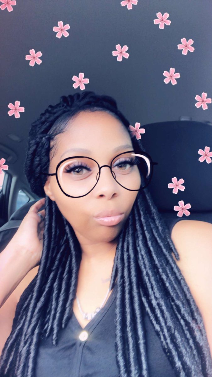 FlaGurlFresh's tweet photo. Her 💕 https://t.co/hThmFEcgyG