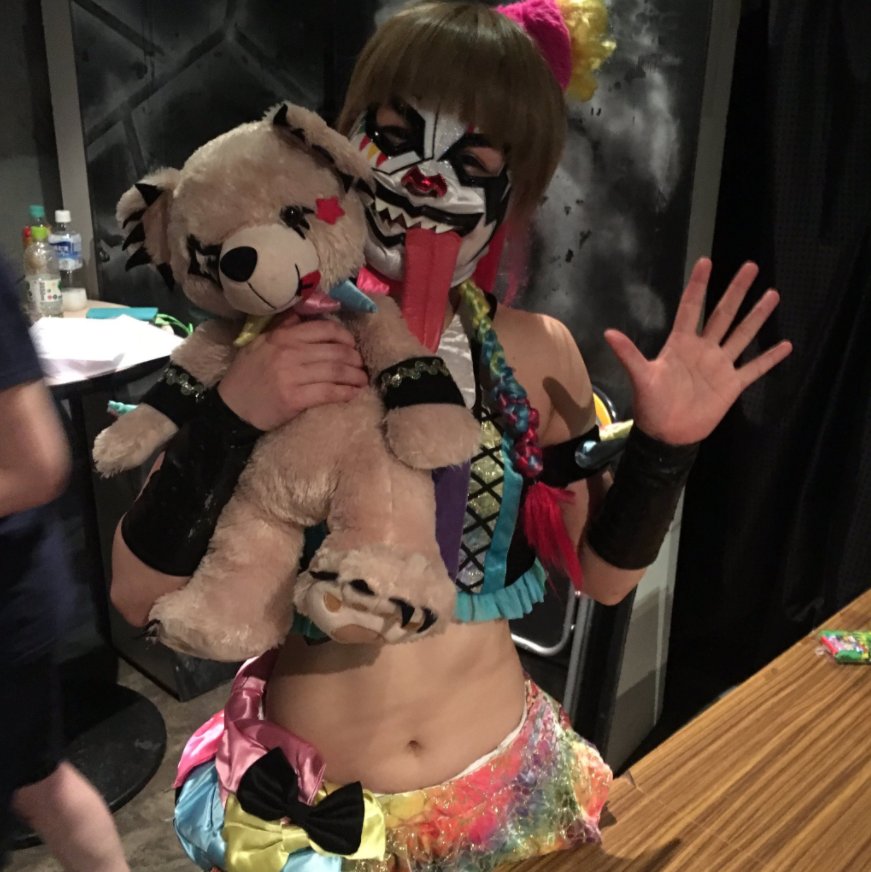 MaskAndBear tweet picture