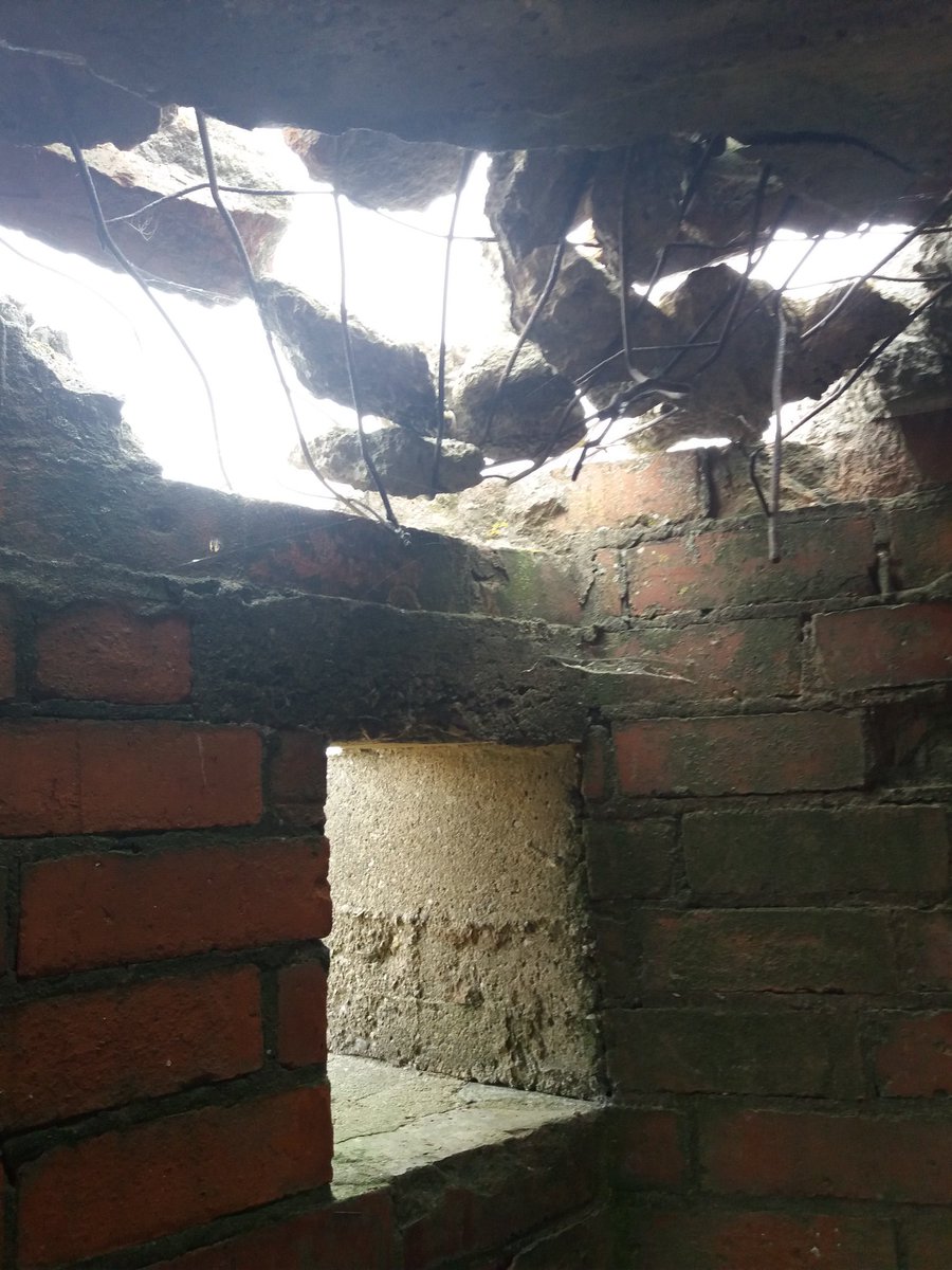 Baddileyram's tweet photo. Inside shots of #ticknall #ww2pillbox #pillboxes #pillbox #ww2pillboxes #Derbyshire @PillboxSG #WW2 https://t.co/5kPHRLBuc8