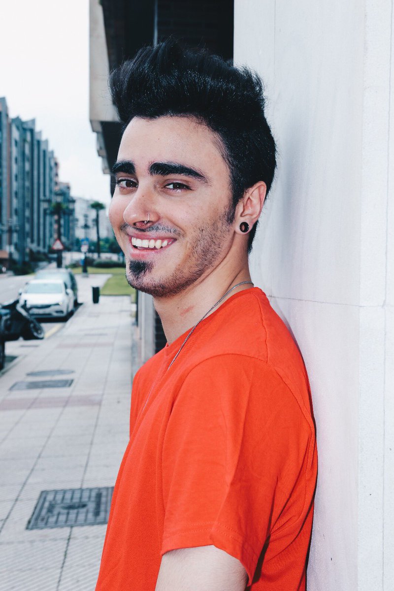 Me uno a la cadena va, quererme.