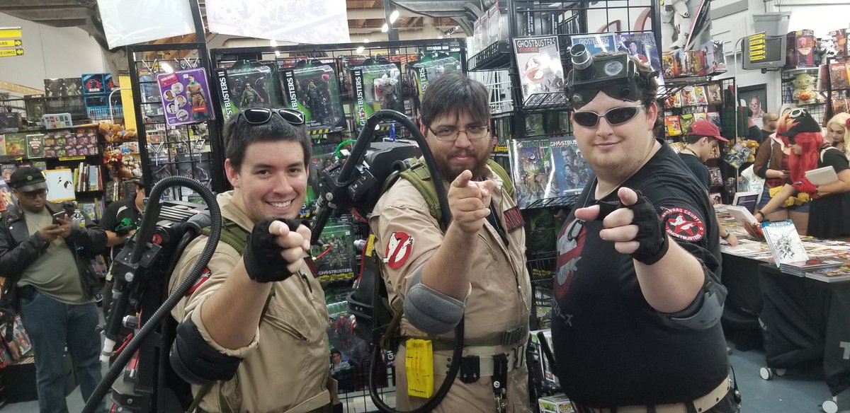 Nile_Fortner's tweet photo. ๐ฅ๐ฅTATE'S COMICS NOT AT COMIC-CON 2018๐ฅ๐ฅ
Another great year & another great #NotatComicCon event filled with fans, #cosplay, trivia, #comics, #popculture,& more!
Tags๐
#TatesComics #ComicBooks #Marvel #DCComics #TatesNotatComicCon #ComicBookStore #WeekendMood #ComicCon ๐โค https://t.co/Ep6FyAddkW