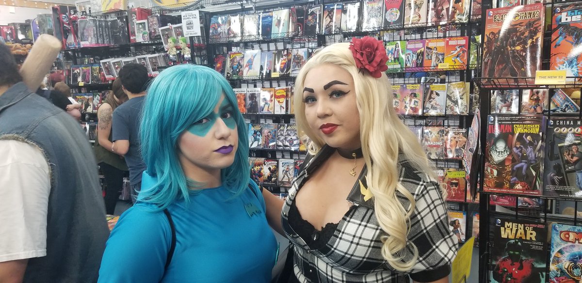 Nile_Fortner's tweet photo. ๐ฅ๐ฅTATE'S COMICS NOT AT COMIC-CON 2018๐ฅ๐ฅ
Another great year & another great #NotatComicCon event filled with fans, #cosplay, trivia, #comics, #popculture,& more!
Tags๐
#TatesComics #ComicBooks #Marvel #DCComics #TatesNotatComicCon #ComicBookStore #WeekendMood #ComicCon ๐โค https://t.co/Ep6FyAddkW