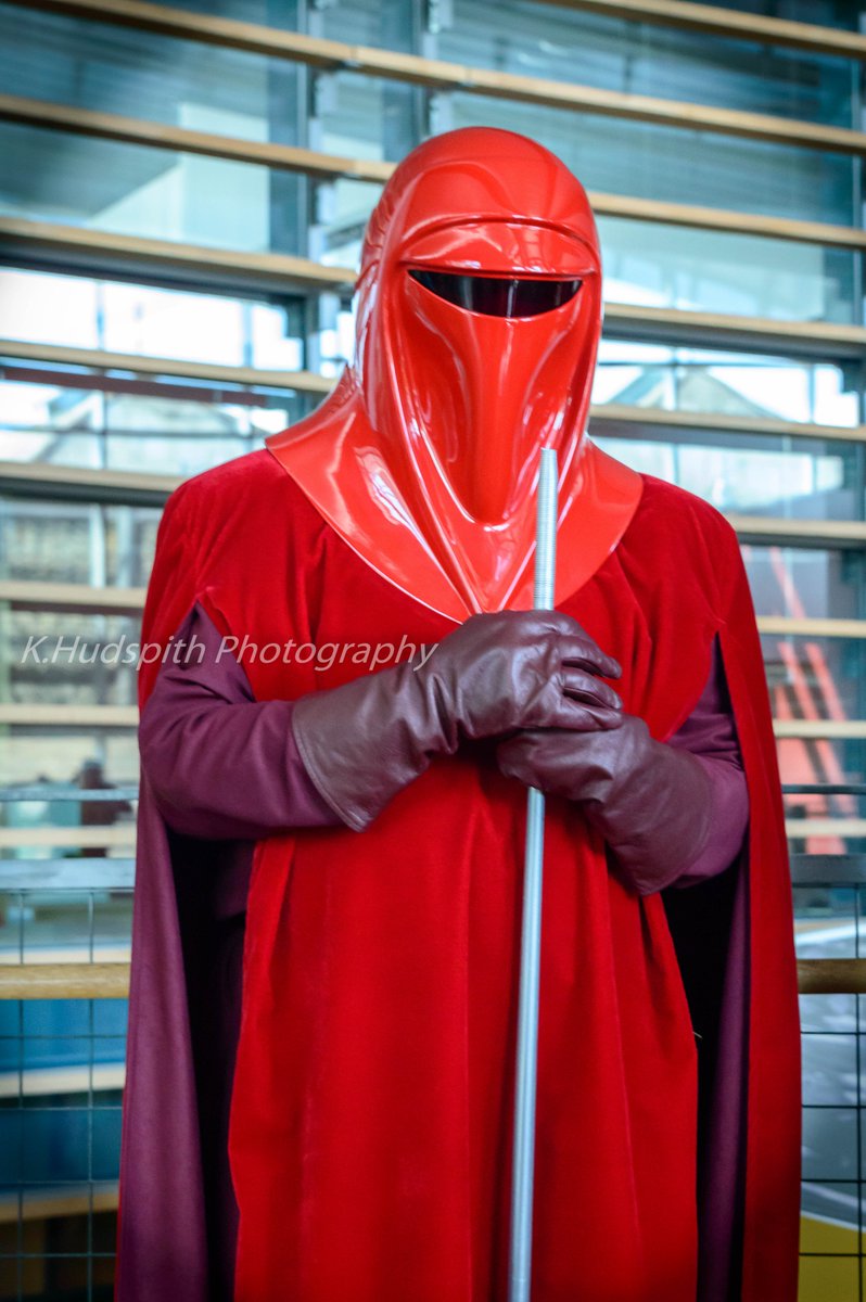 huddaz712's tweet photo. Royal Guard from #StarWars
#InvasionX at @Woodhorn today. Great day out for the family. More photos to follow :)
#cosplay #costume #photography https://t.co/qBj6aLb0MV
