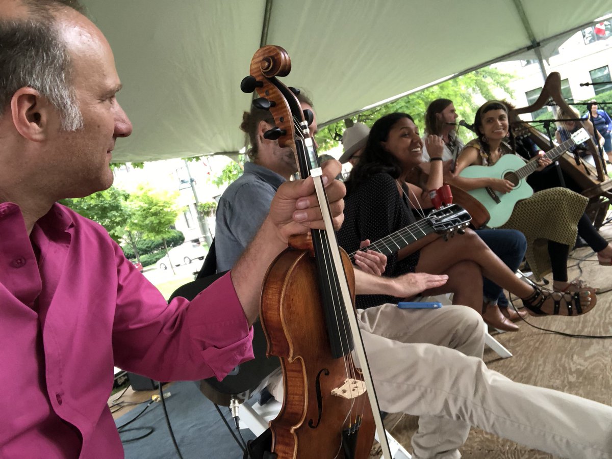 sultansofstring's tweet photo. Our workshop yesterday at @HomeCountyFest with Alysha Brilla, Irish Mythen, Scantily Plaid, and Sultans of String. #homecounty45 https://t.co/JRb7oHLDdB