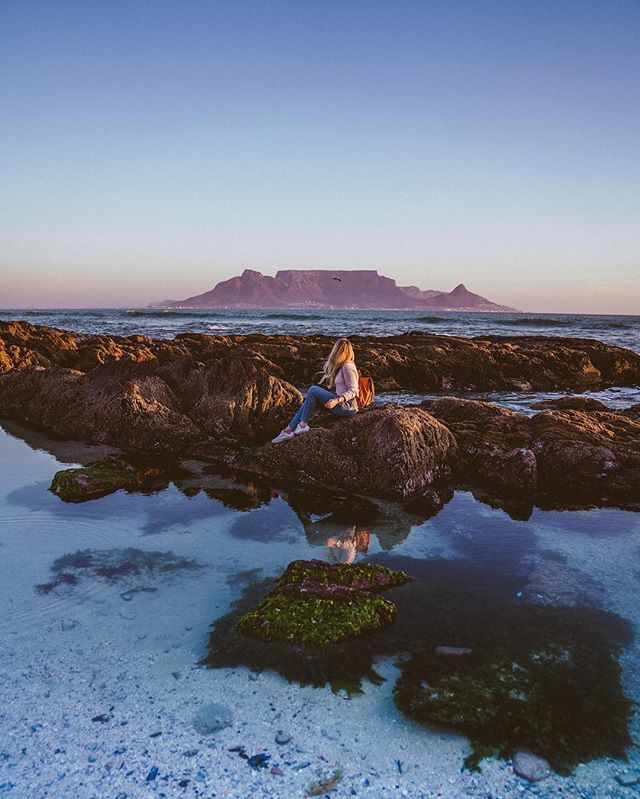 MrCraigHowes's tweet photo. #craighowes: This mountain is pretty dam majestic. W/ @natassjy #capetown https://t.co/DDk4GqyfFn