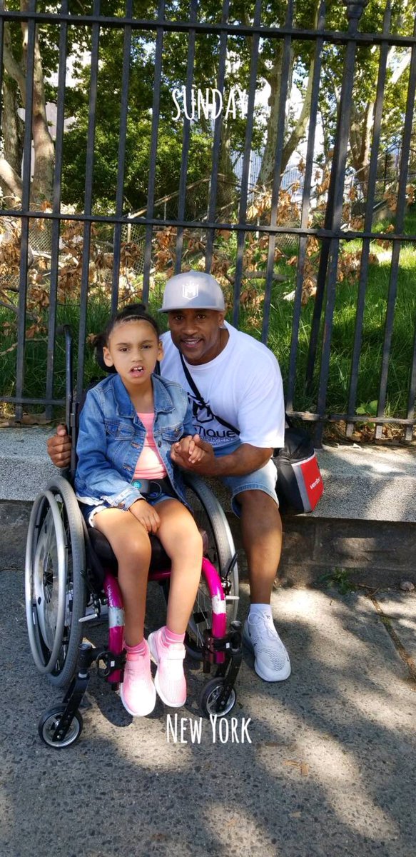 NicoleOliverio's tweet photo. Someone stole 6yo Mayliah’s wheelchair from outside her Brighton apartment. She can’t walk or go to school without it. It’s customized with a pink frame. Her parents are pleading for its return! #7news https://t.co/NGpsCZN3VV