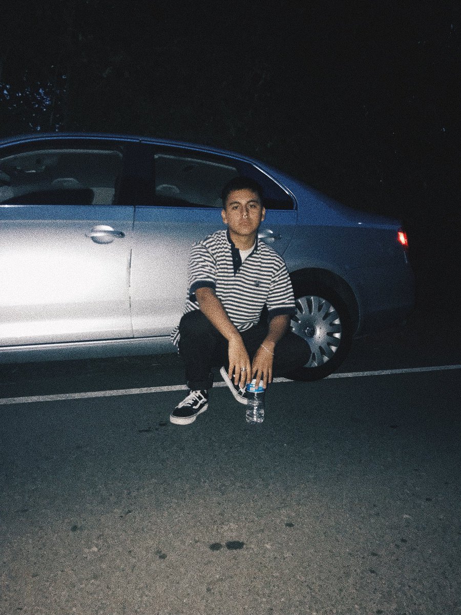 ERIKDOMMM's tweet image. tryna get my pussy ate