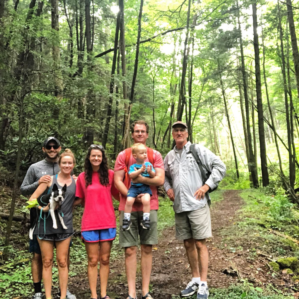 adamrboyer's tweet photo. Sunday afternoon hike in the Gap! #cumberlandgap #nationalparks #onthetrail #middlesboroky https://t.co/OZPB55FnWn
