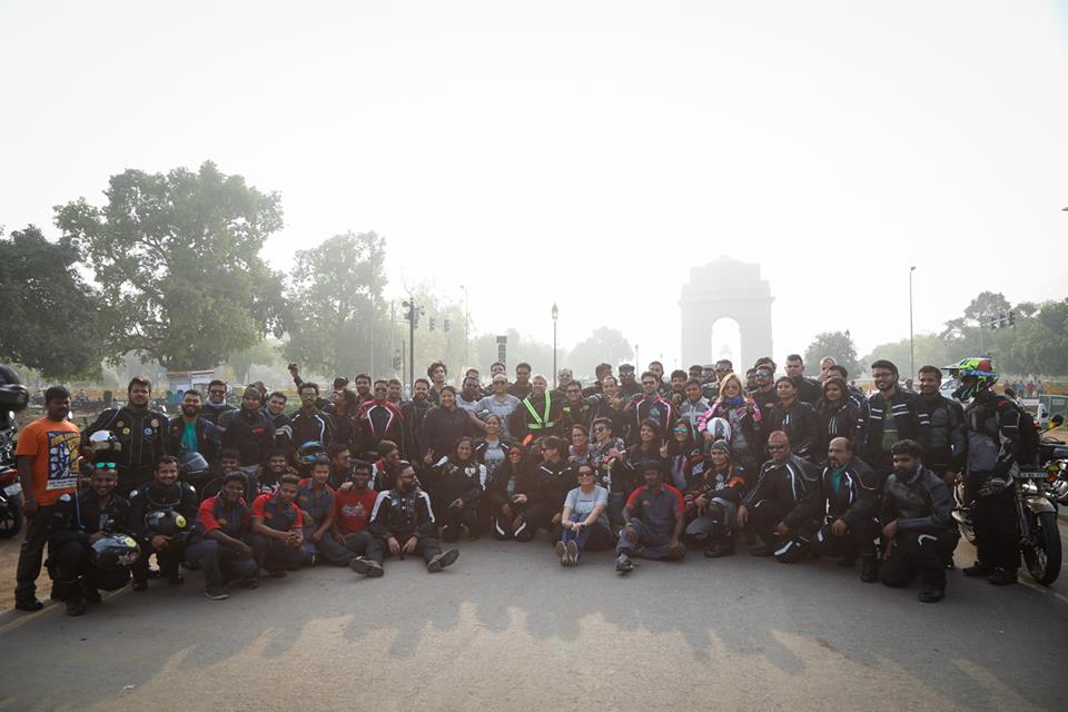 TheGhostRider31's tweet photo. In other News the 15th edition of the @royalenfield Himalayan Odyssey formally concluded its 18 day adventure in Chandigarh. The riders rode out from India Gate in Delhi to Ladakh and back. #HO2018 #HimalayanOdyssey #RoyalENfield #KeepRIding #RideMore #RidePure https://t.co/dBj3YqFvfQ