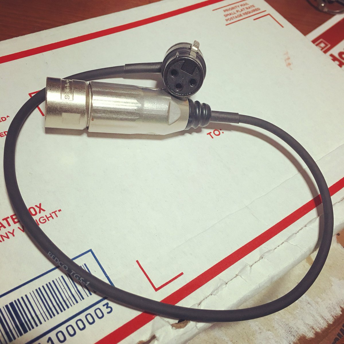 watsonwu's tweet photo. Had @audioconnectfl customize this short cable so that one end is a right angle XLR. Excellent work!!ππππ» #audioconnectfl #xlrcable #rightanglexlrcable #fieldrecording #sounddesigner #soundeffectsrecordingartist #soundeffectsrecordist #productionsoundsolutions #audioconnectfl https://t.co/njod02Itaj