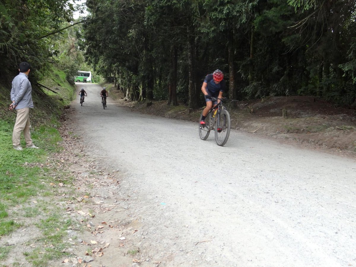 aceballosm's tweet photo. Algunas imágenes del X-Terra del Eje Cafetero. Gran organización, cumplidos con el tiempo, hidratación, buena participación. ¡¡¡ Gracias a Todos !!! @udecaldas @margaralaverde @tricaldas #DiegoVallejo #ComplejoAcuaticoManizales @aguasmzl #CELEMA https://t.co/G6045ksIsb