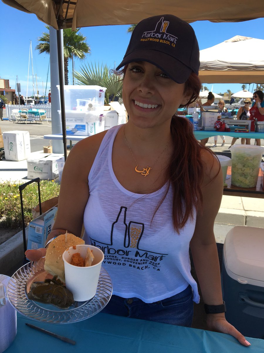 805foodie's tweet image. In light of that last tweet, here are the restaurants NOT serving seafood at @ci_maritime Museum’s #Chowderfest today in Oxnard: @VenturaBBQCo @stonefiregrill Harbor Mart and @BodyFuelBistro