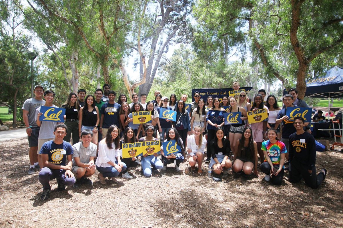 OCcalalumni's tweet photo. Welcome to the Class of 2022! We loved meeting you today at our annual Summer Welcome Party!

Thank you to all of our volunteers for making this event amazing!

Photos by @123sarahyi https://t.co/0upQWlP4Pp