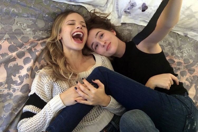 ameIiabanner's tweet photo. soulmates aren’t just lovers, i love you, R. Happy #FriendsWeek https://t.co/uI85CJEQWc