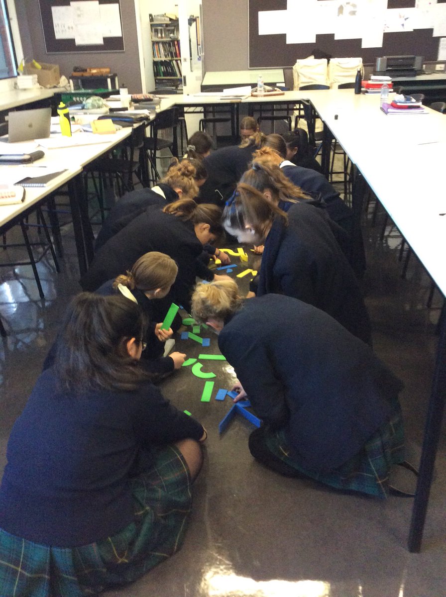 Kimbermel's tweet photo. #strathypln #year11vcd exploring typography unit2 vcd https://t.co/Nm9NQSxtKx