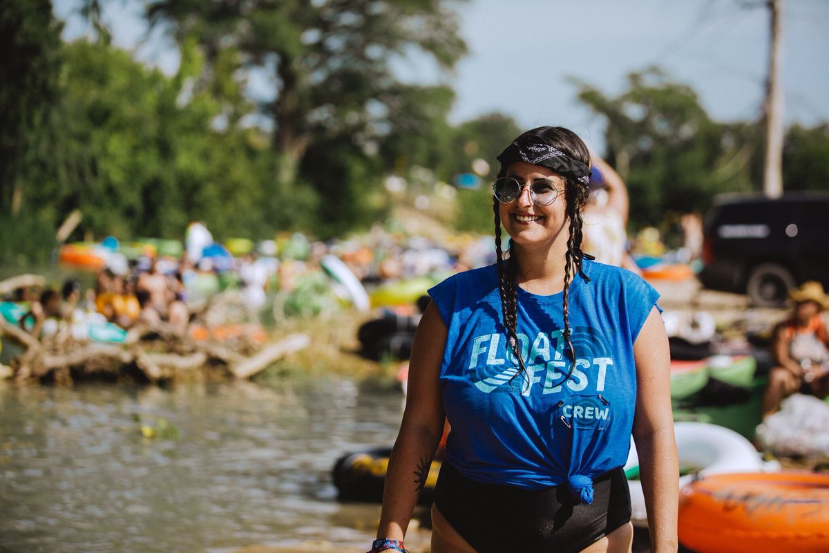 FloatFest's tweet photo. Volunteers &amp; staff are the true MVP 😤😤😤 #KeepTheRiverClean #ThisIsFloatFest https://t.co/ldUo6WZ89h