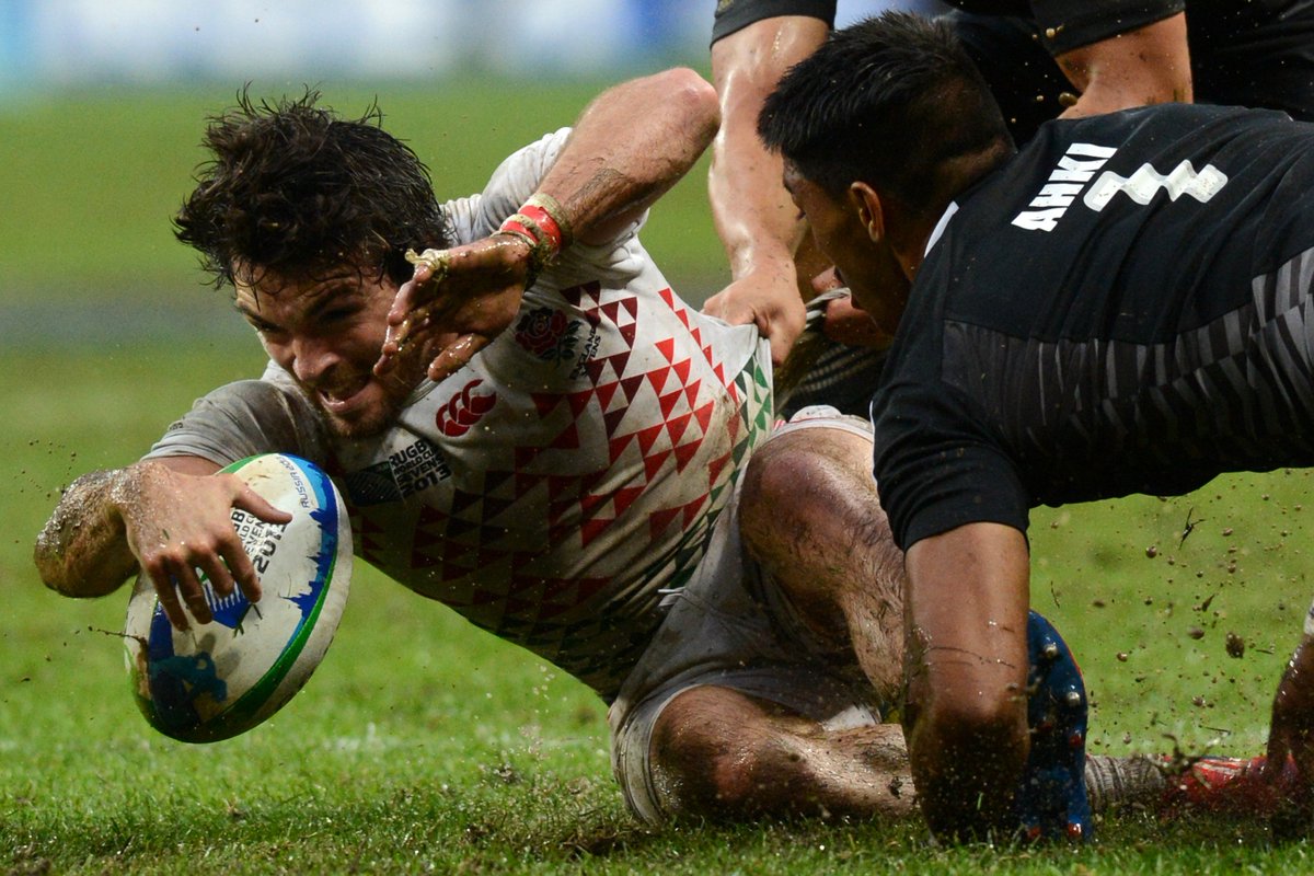 nz_sevens's tweet photo. The #AllBlacks7s met @EnglandRugby in the 2013 #RWC7s Final and will contest the Melrose Cup again today!

Who are YOU picking to take the 2018 title 🏆 https://t.co/nnXZTHVa5a