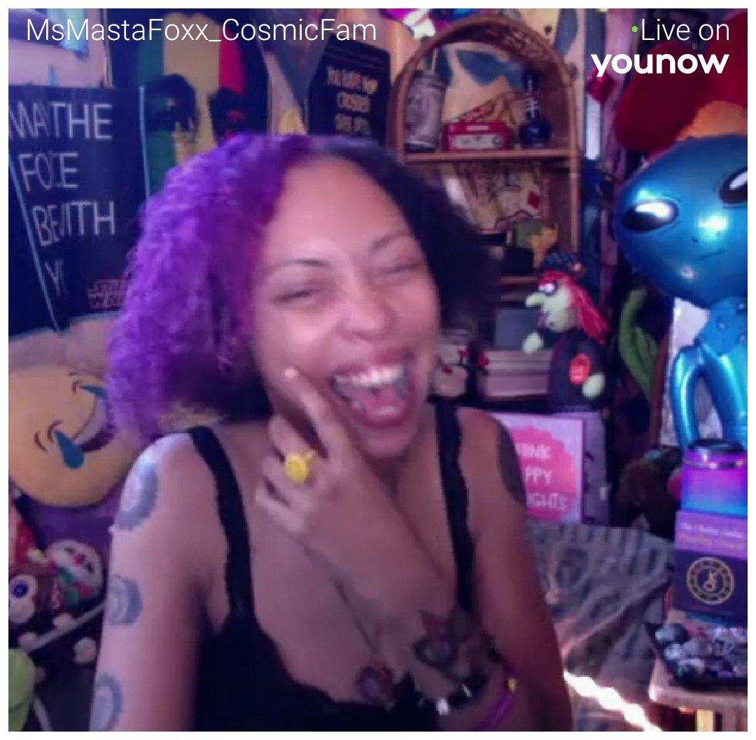 Agent2Az's tweet image. 🔴 LIVE @msmastafoxx on #YouNow younow.com/MsMastaFoxx_Co…