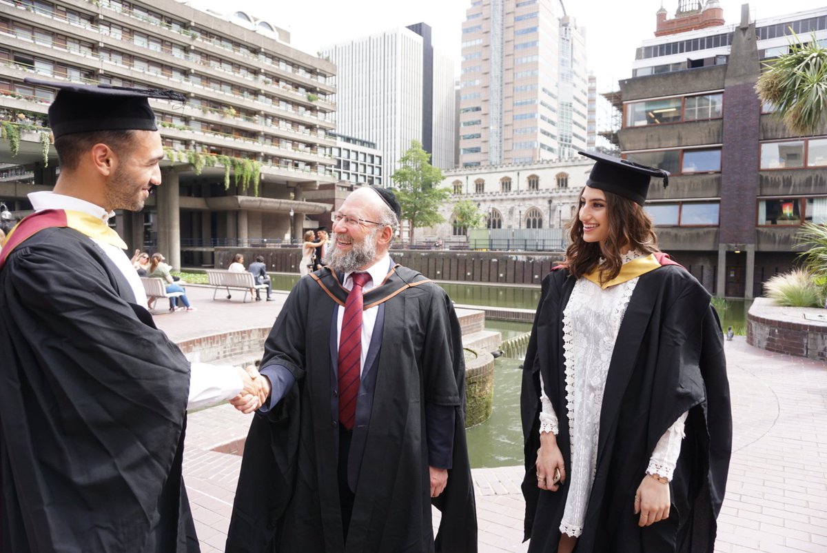 RavGavBroder's tweet photo. Schlepping nachas at City University Graduation ceremony with JSoc President Abby Frohwein @JewishChaplain https://t.co/wBUuCywwCP