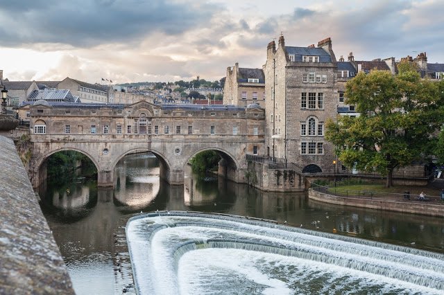 helloiamruben's tweet photo. [VÍDEO] Para mucha gente #Bath es la ciudad mas bonita de Inglaterra... ¿Tú que opinas? https://t.co/T6dPjDc95u #ExploraGB https://t.co/1eM9l75jyq