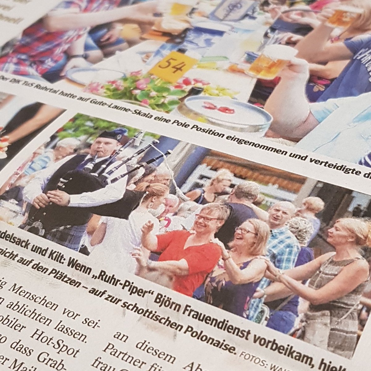 ruhrpiper's tweet photo. Schön war es am Samstag bei der Tafelmusik in #Witten. #ruhrpiper #zeitung #waz #stadtfest #dudelsackspieler #dudelsack https://t.co/sBpe5uA0Jh