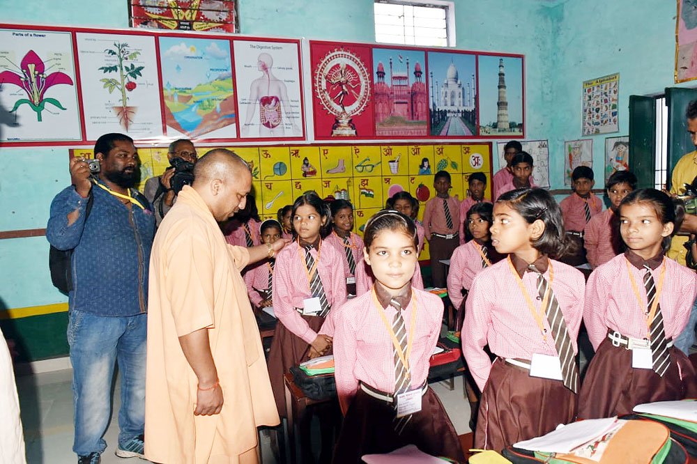 myogiadityanath tweet picture