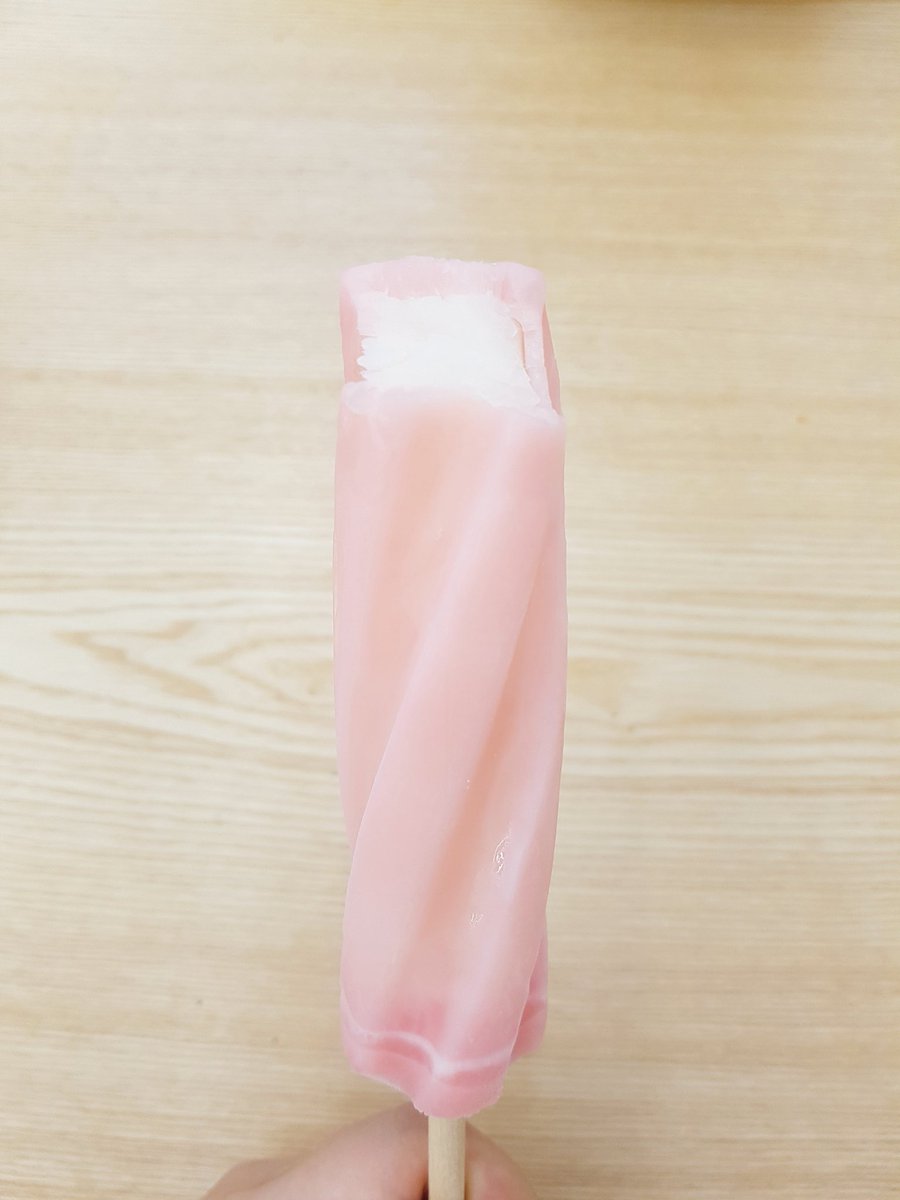 1111X0504's tweet photo. 다들.. 주목하세요...

<스크류바 복숭아맛>이 출시됐습니다...

안은 쫀득하고 겉은 아삭하고..
복숭아 향 장난없고 맛있다 최고다..,
ㅠㅠㅠㅠㅠ
ㅠㅠㅠㅠㅠㅠㅠㅠㅠ https://t.co/Ks9QO2dbHa